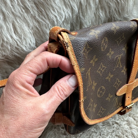 Louis Vuitton Saumur 30 - Picture 4 of 6